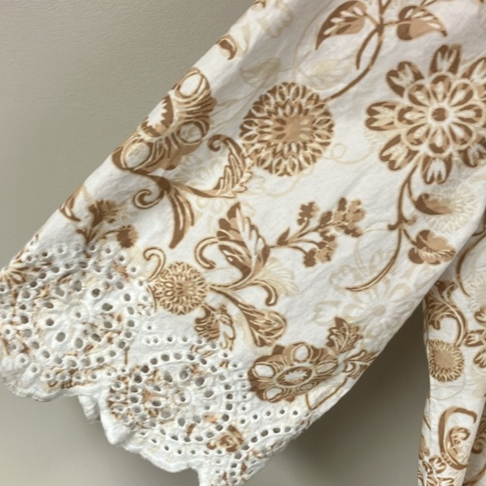 3/$15 ❤️ Ruby Rd. Eyelet trim floral shirt 2x - Picture 4 of 9